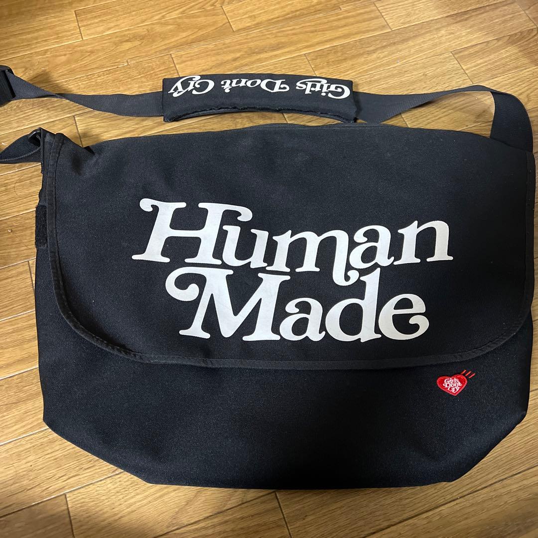 本物！HUMAN MADExGirls Don't Cryメッセンジャーバッグ