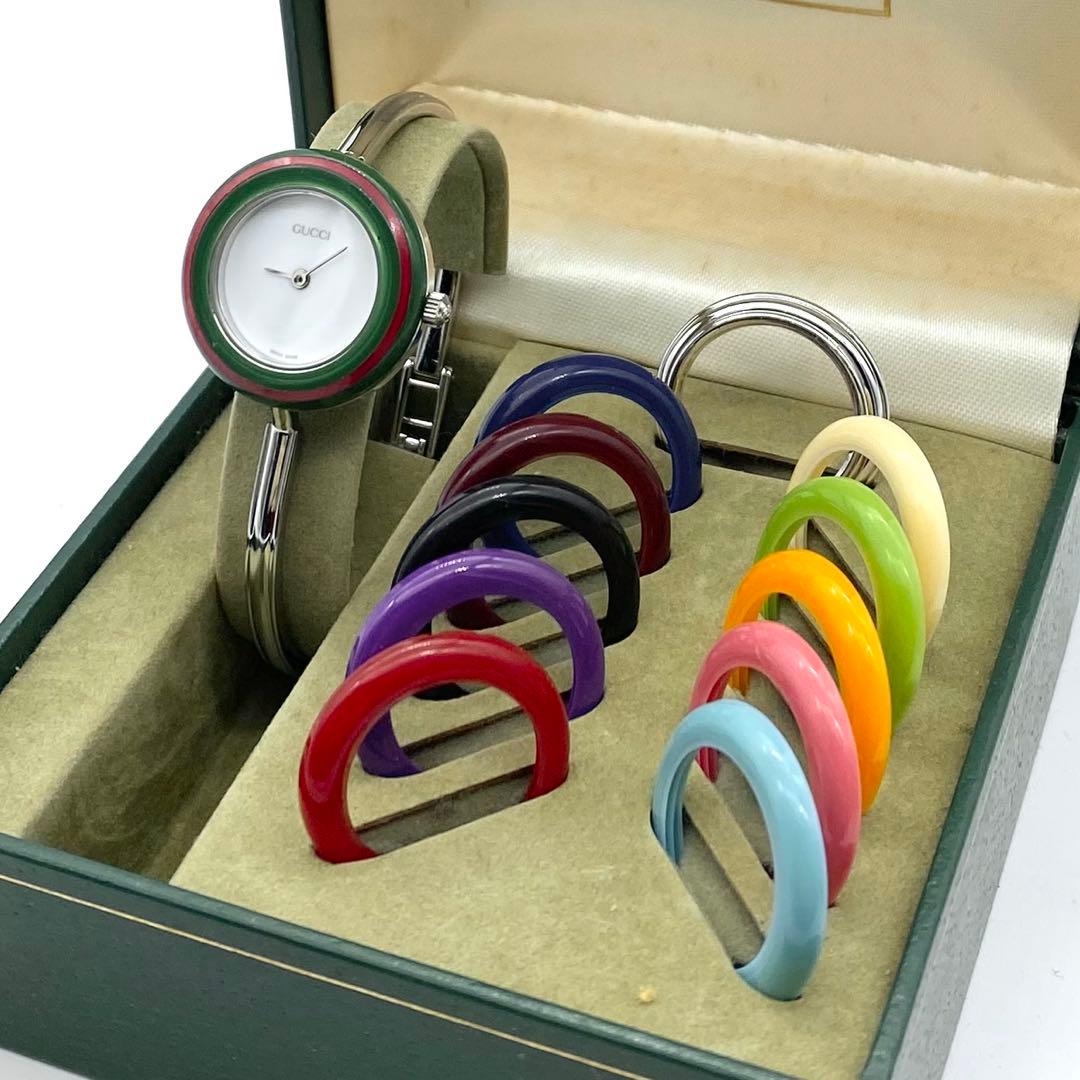 美品☆稼働 GUCCI チェンジベゼル シルバー 新品電池 レディース腕時計