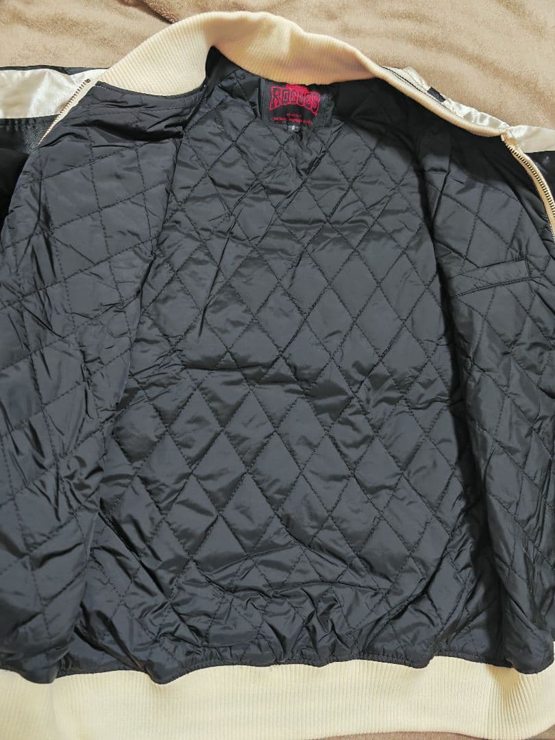 虎 スカジャン CASTLE ROGUES 未使用近い 美品 日本限定 サテン - メルカリ