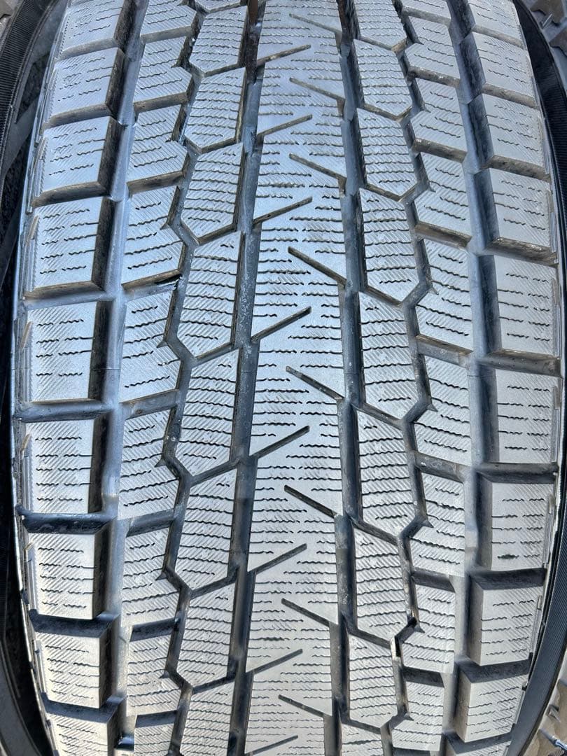 225/60 R17 YOKOHAMA ICEGUARDスタッドレスタイヤ