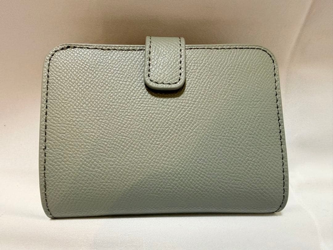 新品】FURLA フルラ 二つ折り財布 クラシック セージグリーン系 - メルカリ