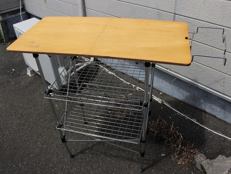 廃盤 スノーピーク フィールドキッチンテーブル マルチスタンド付き スノーピークの廃盤アイテム！フィールドキッチンテーブル竹が入荷しま