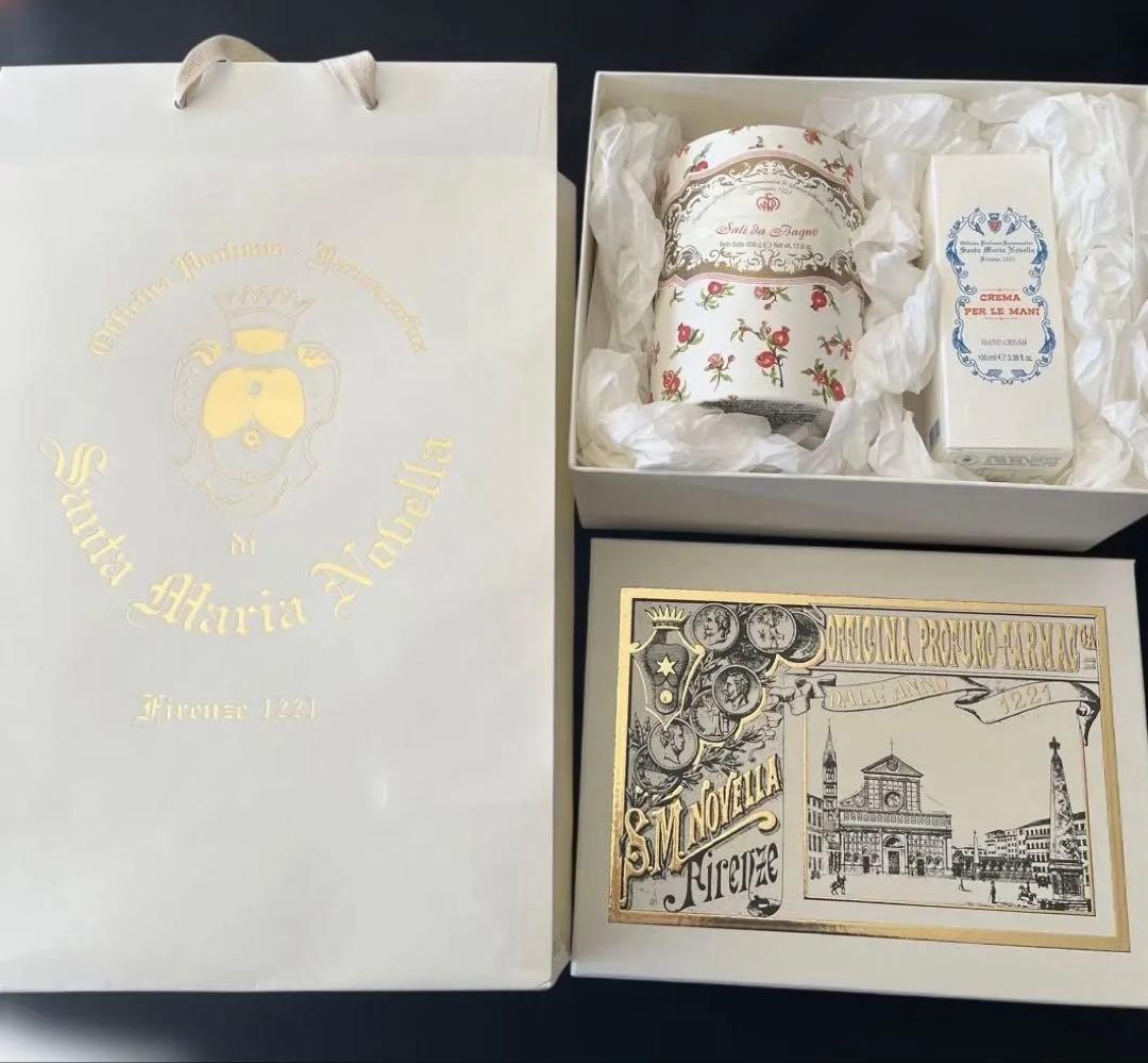 むーみん様Santa Maria Novella バスソルトハンドクリームセット バスソルト ザクロ 500g｜サンタ・マリア・ノヴェッラ
