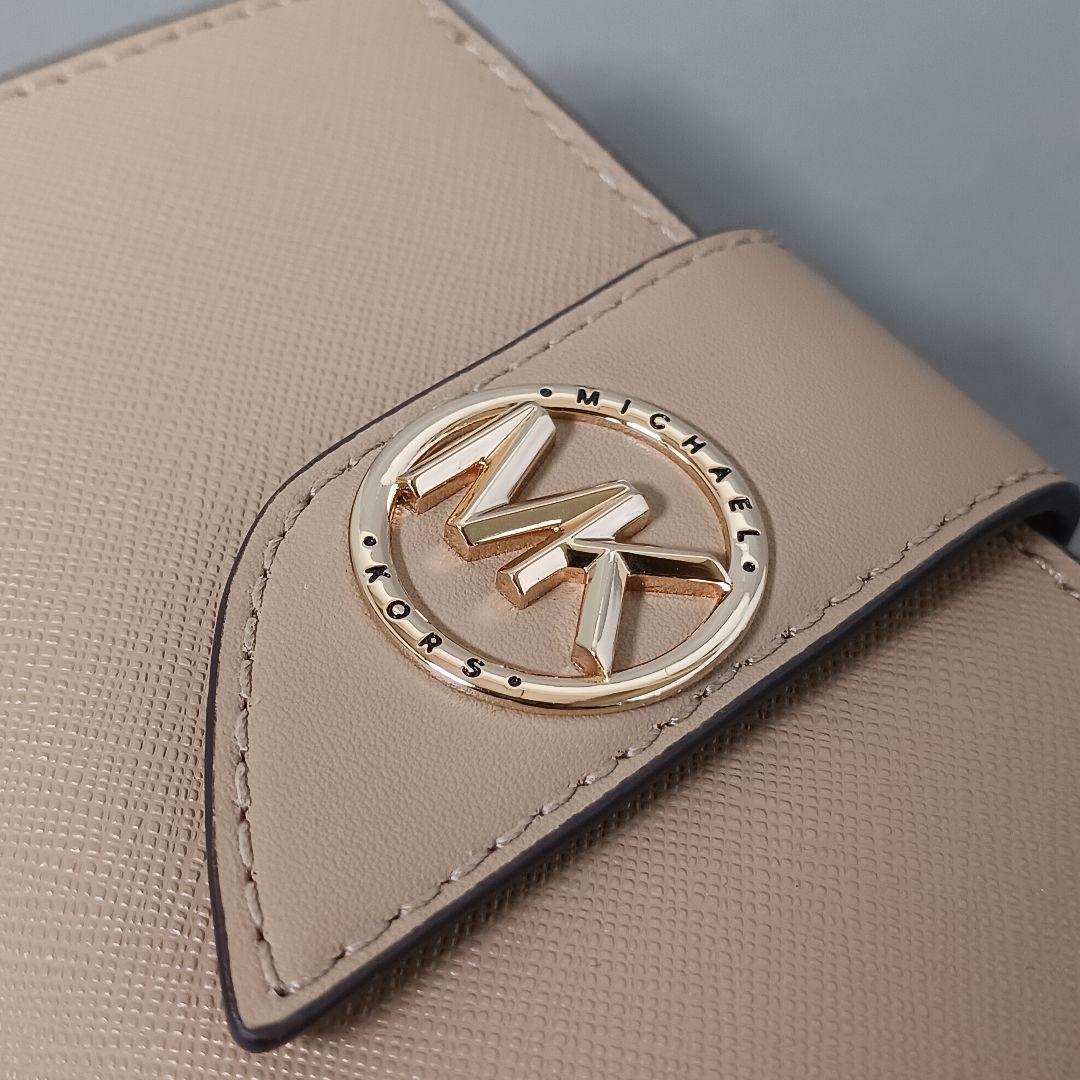 633/新品/MICHAEL KORS マイケルコース/二つ折り財布/ベージュ