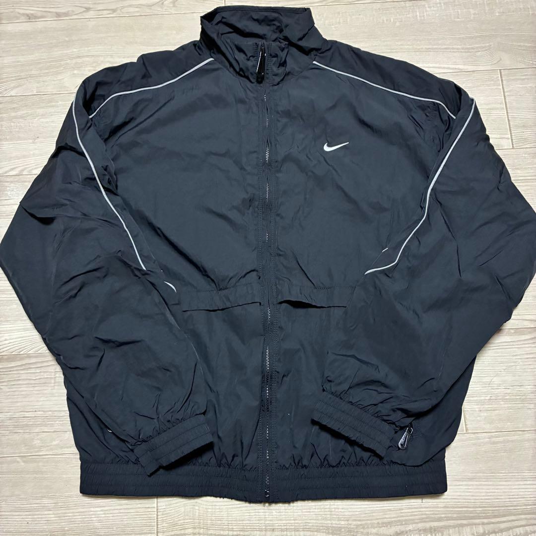 ナイキ ソロ スウッシュ トラックジャケットM - メルカリ
