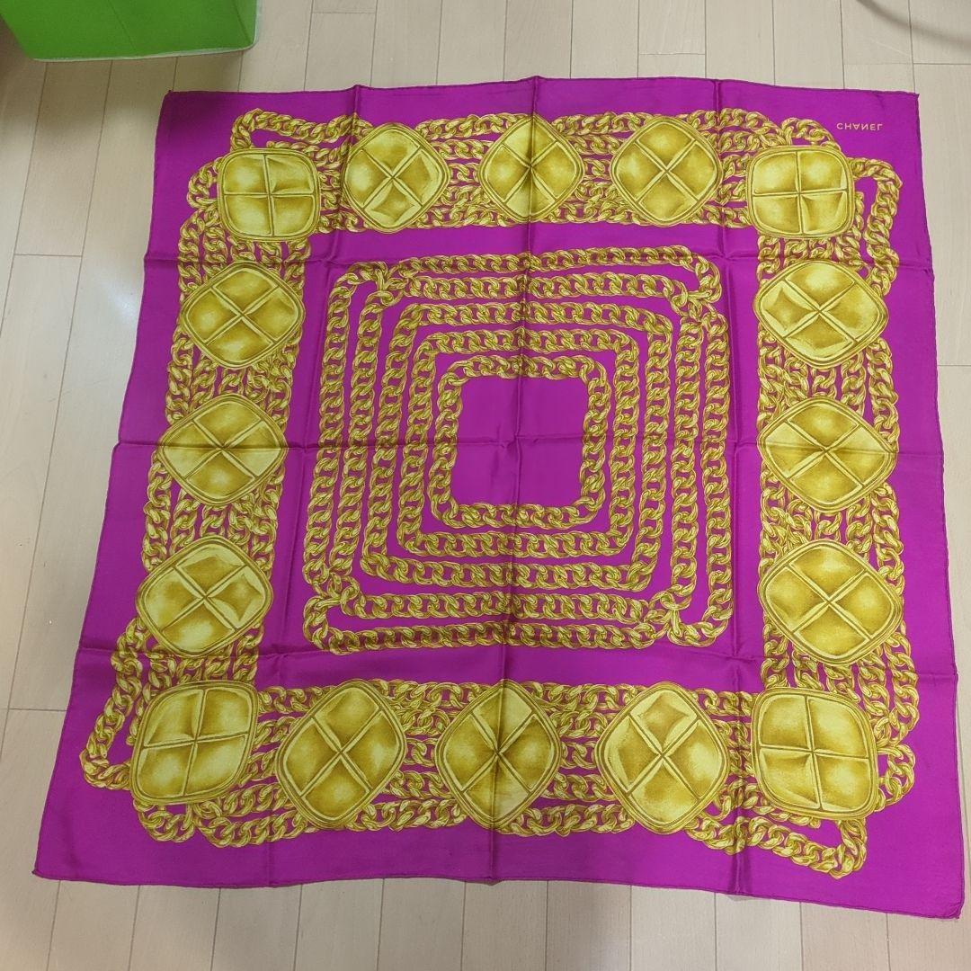 H0RAページピンク ゴールド チェーンデザイン スカーフ チェーン柄スカーフ＜ピンク＞ シルク100% 日本製 | Maria Rouk