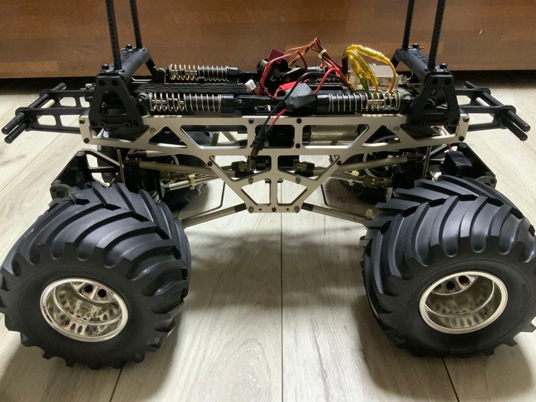 佐*治様 ☆1/10RC☆4×4モンスタートラック ☆TXT-1☆