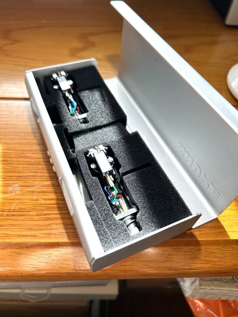 シュアーM44Gレコードカートリッジ二本セット、アルミケース、テクニクスシェル シュアーM44Gレコードカートリッジ二本セット、アルミケース