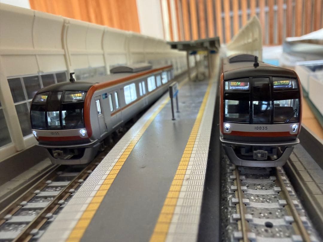 KATO 東京メトロ 10000系 有楽町線・副都心線 10両フル編成 Amazon.co.jp: KATO 東京メトロ 10000系 有楽町線・副都心線 10両