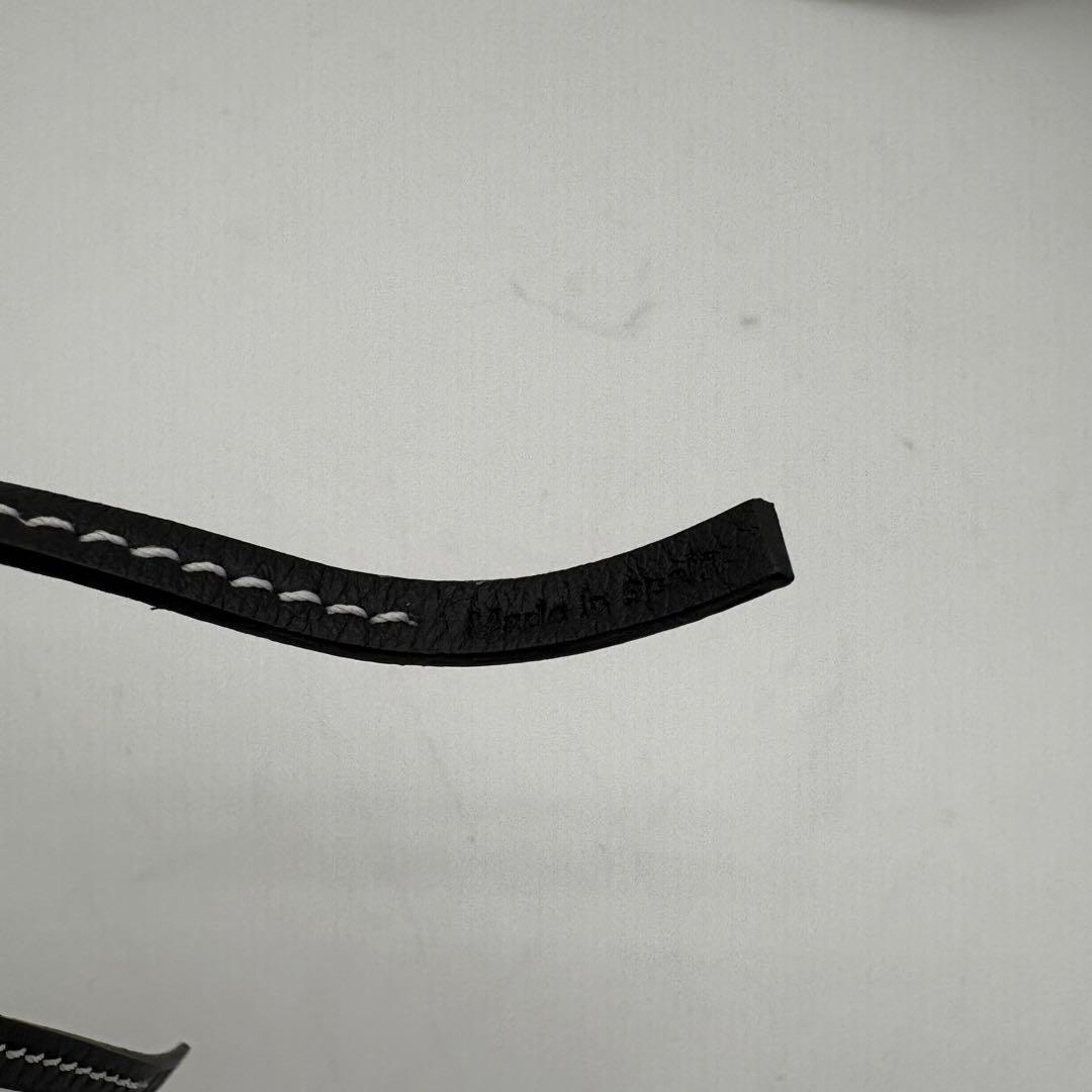 LOEWE　 ベビーペンギン レザーチャーム アナグラム ダイス