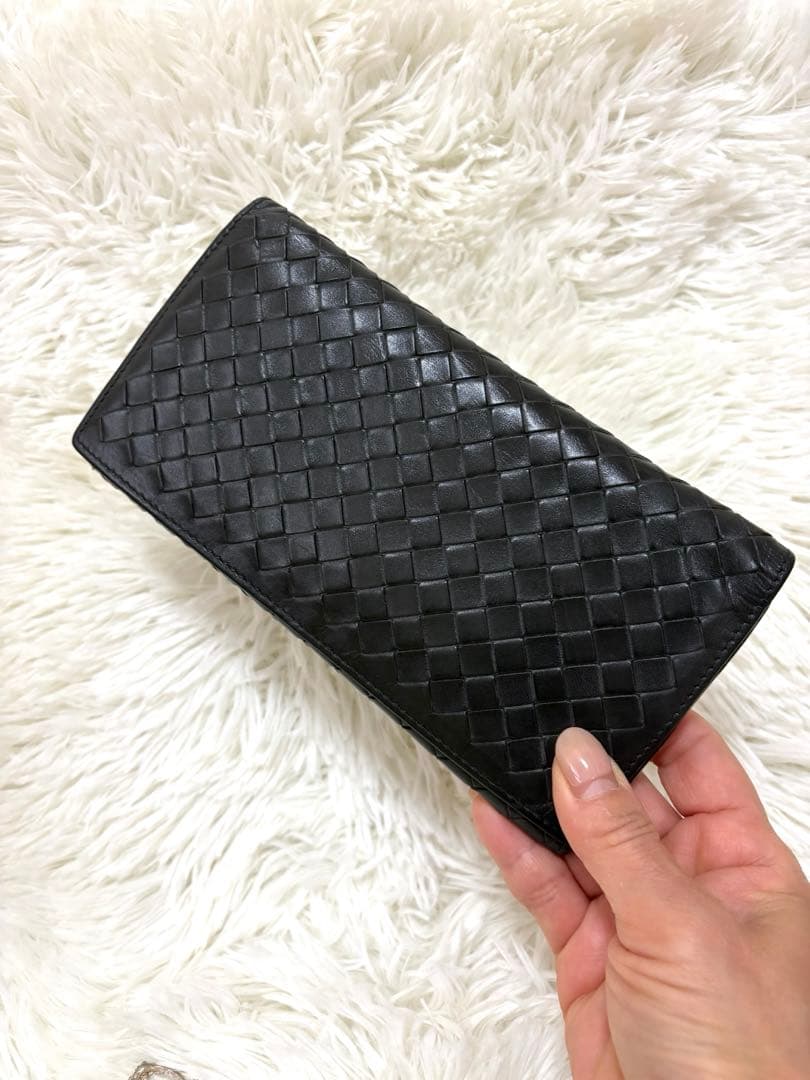 BOTTEGA VENETA ブラックレザー編み込み二つ折り財布 - メルカリ