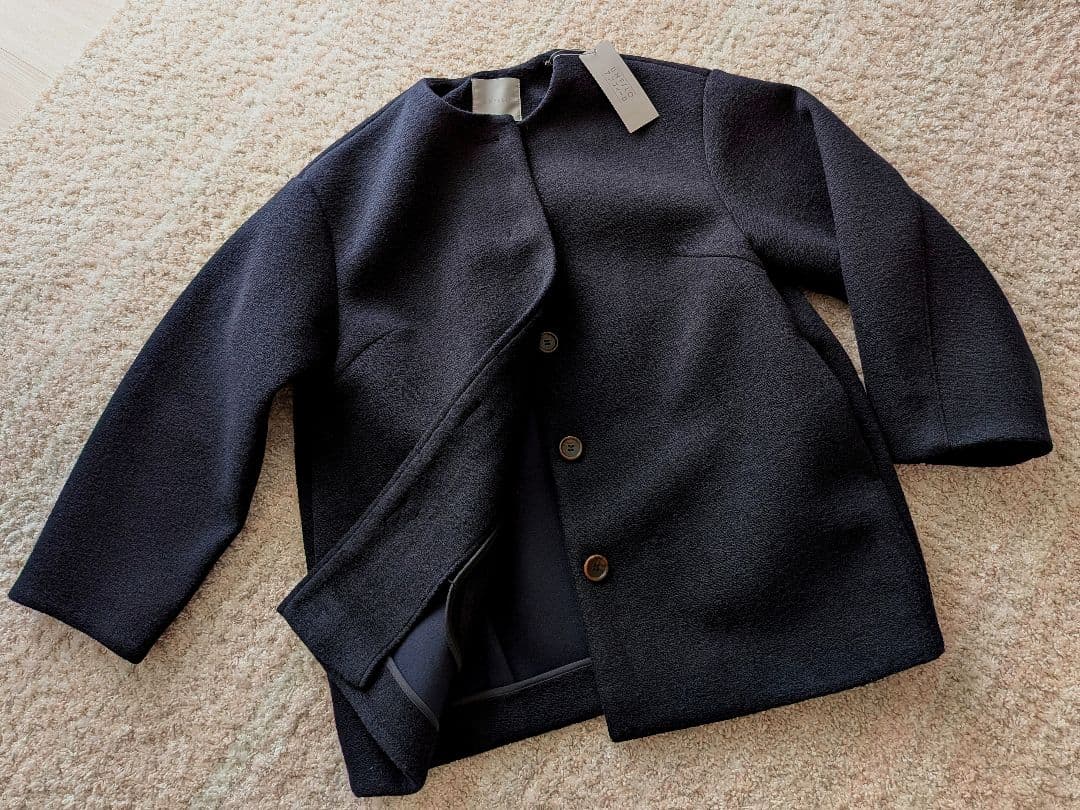 新品【UNFILO】ボンディングフォルムコート 濃紺 23区/iCB - メルカリ