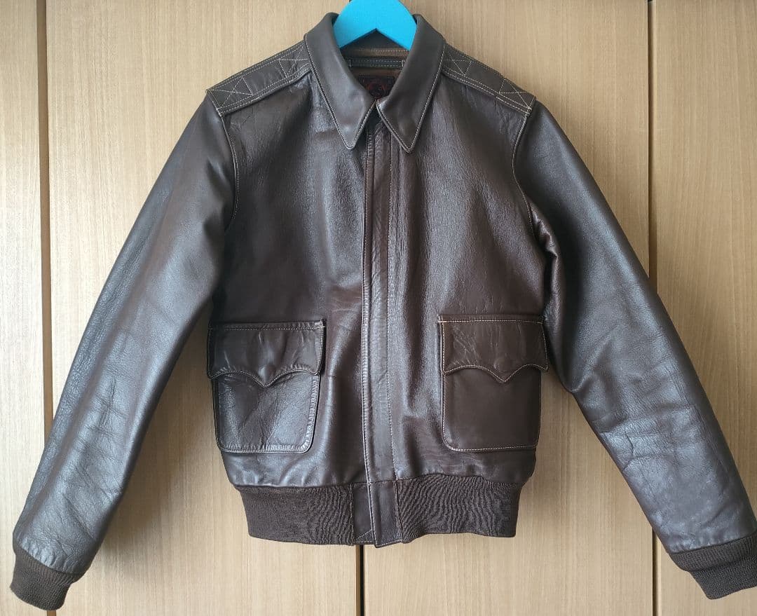 【美品】EVISU エヴィス 革ジャン 34 A-2 ミリタリー EVISU（エヴィス） フライトジャケット 馬革 ホースハイド リブ A-2