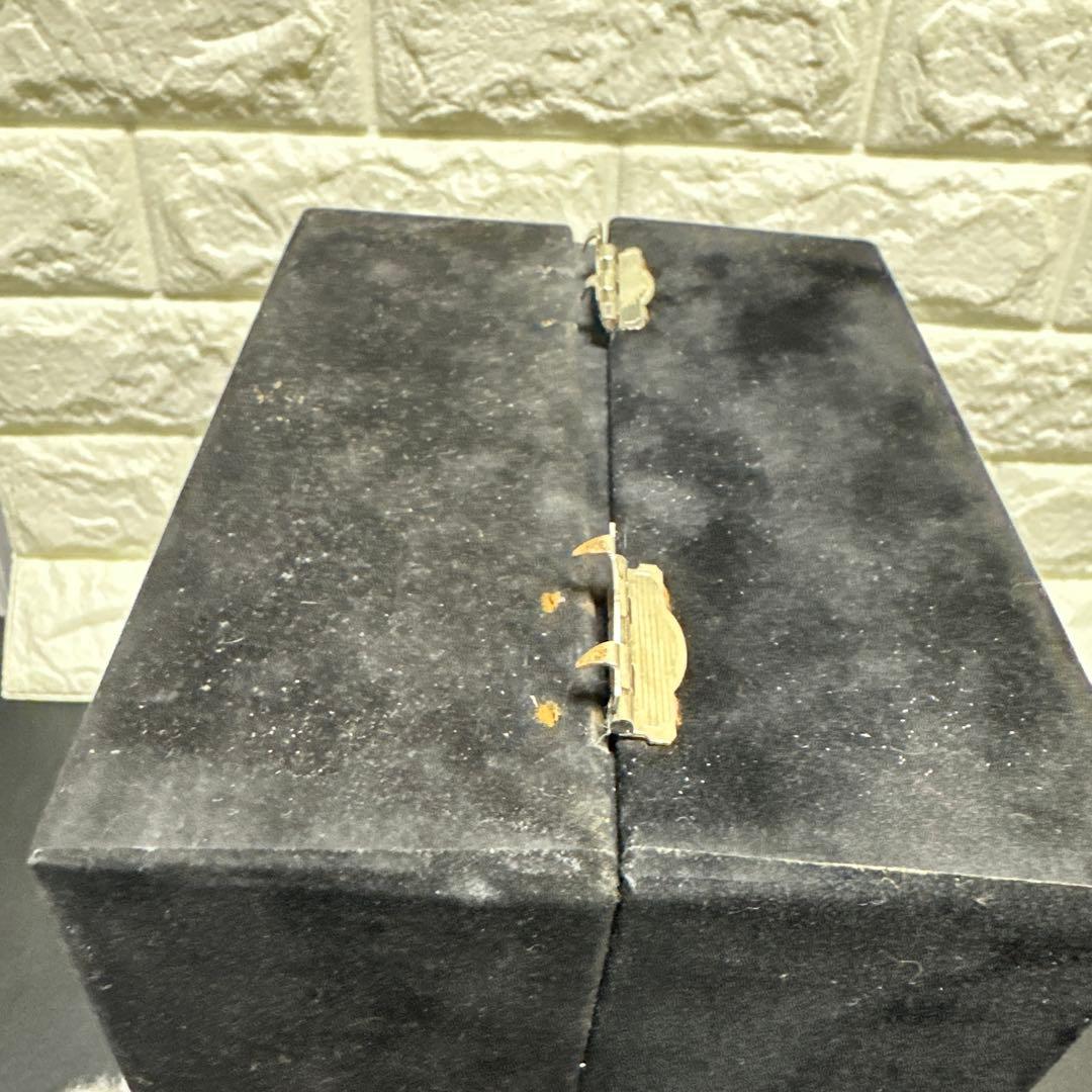 レア 未開栓 古酒 ウシュクベ クリスタル デキャンタ750ml43% 箱替栓付