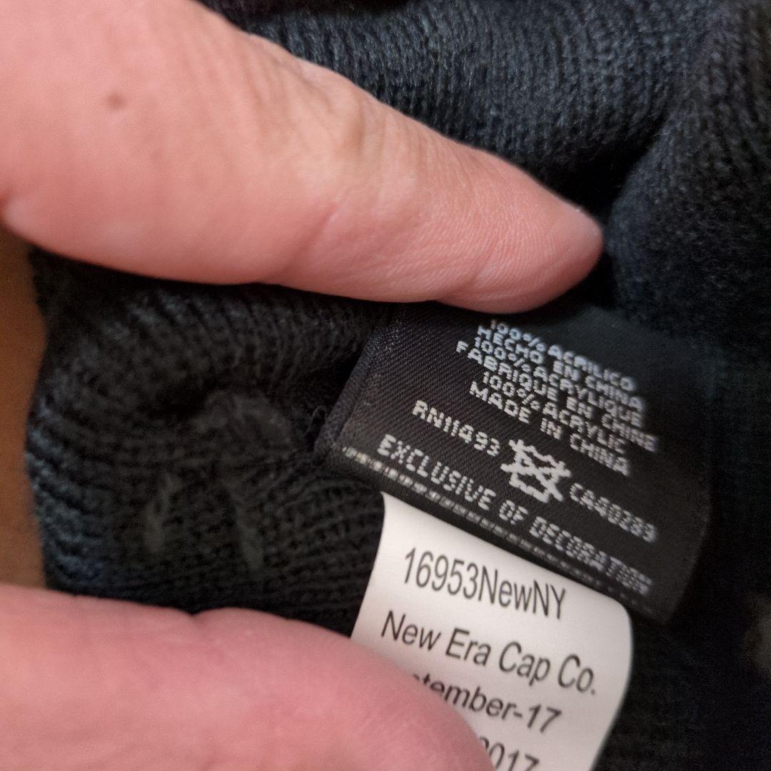 Supreme ニット帽 黒 Sロゴ　確実正規品　新品タグなし試着程度　ビーニー