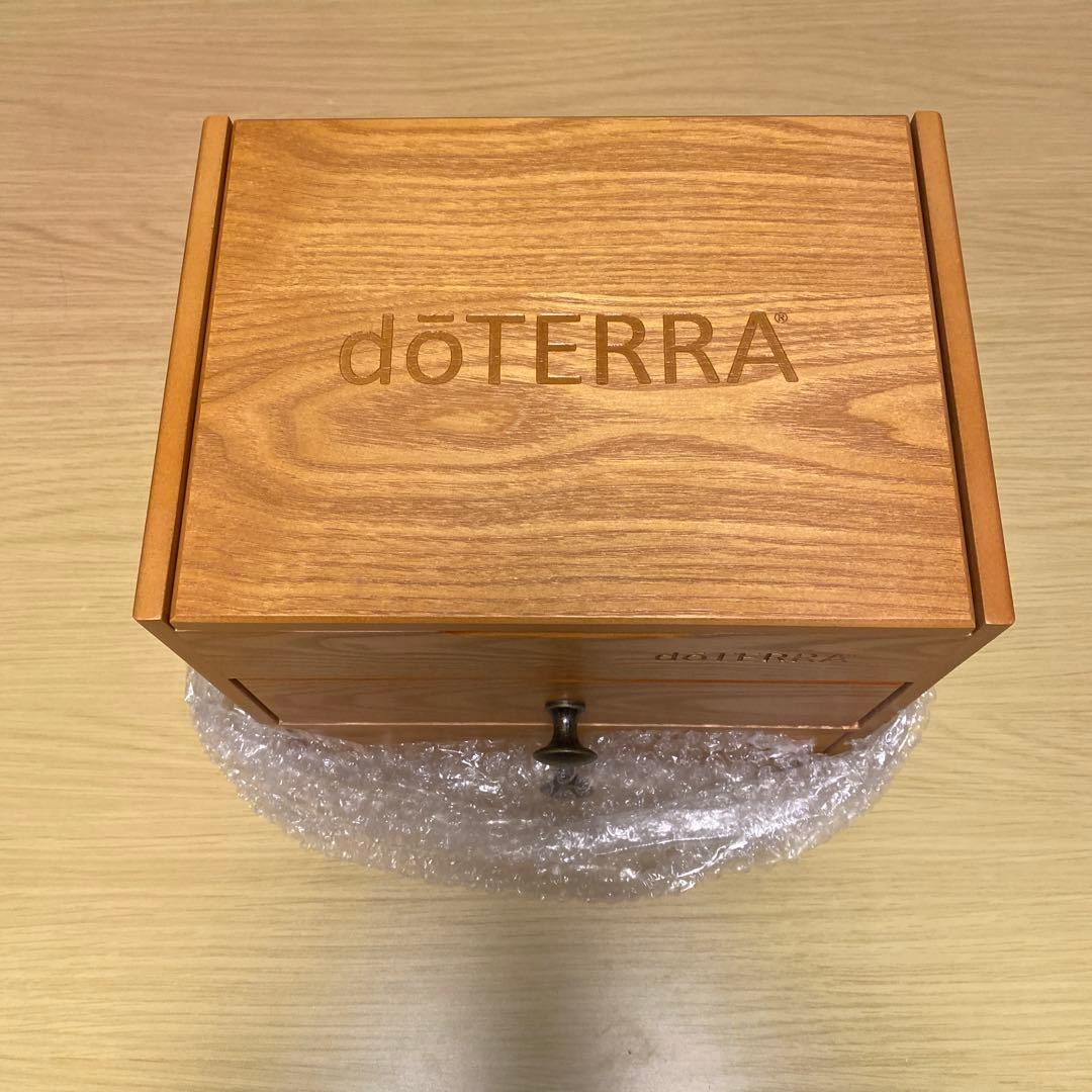新品✳︎未使用】ドテラ doTERRA ウッドボックス 3段 木箱＋アロマ