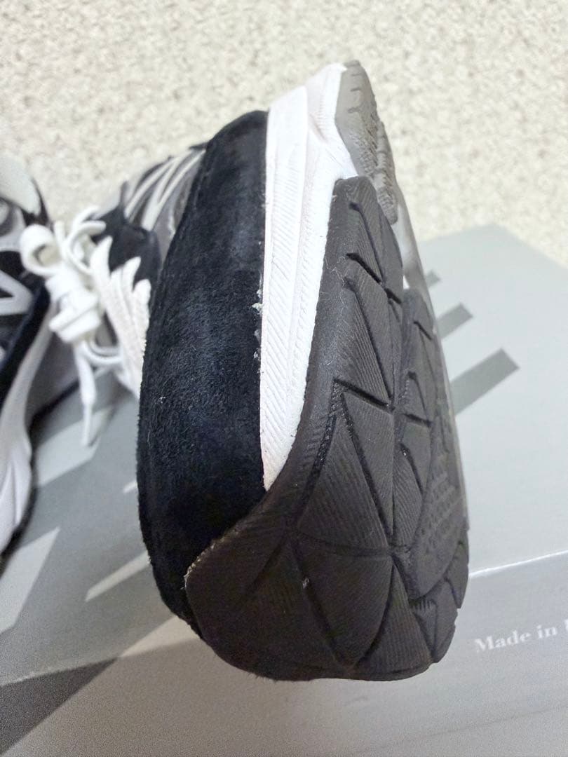 ニューバランス　W990BK6 黒✖️白　24.5cm