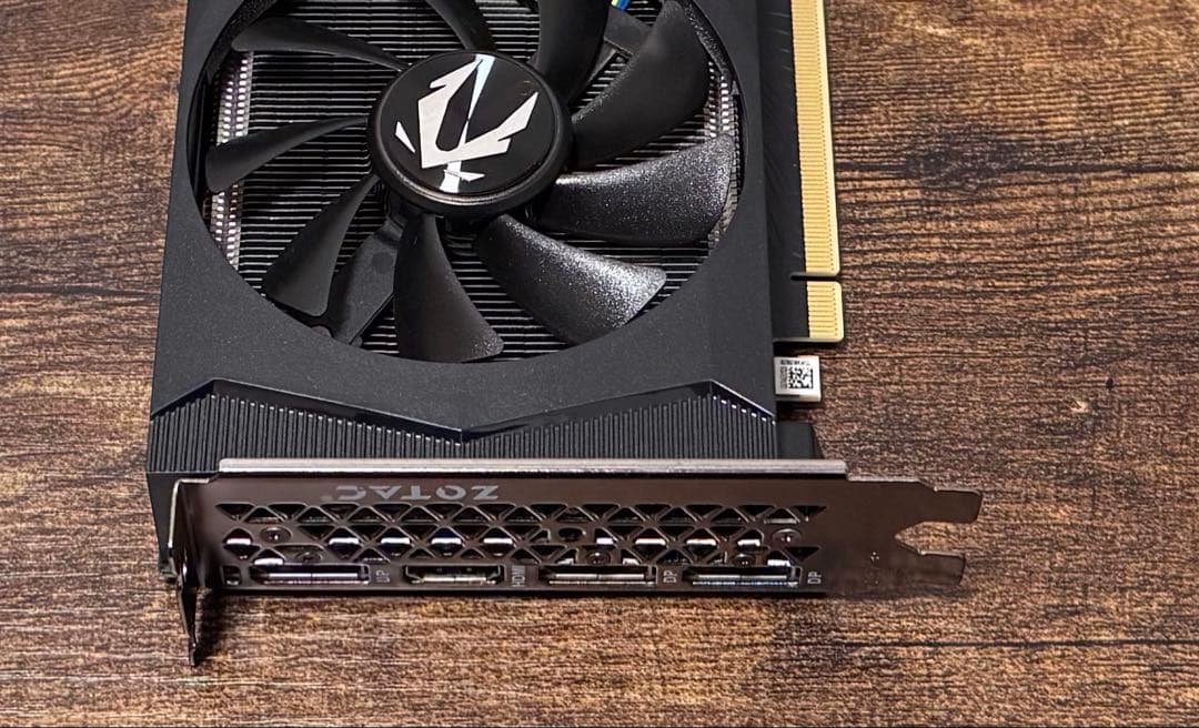 NVIDIA GeForce RTX 2080 Super グラフィックカード GIGABYTE