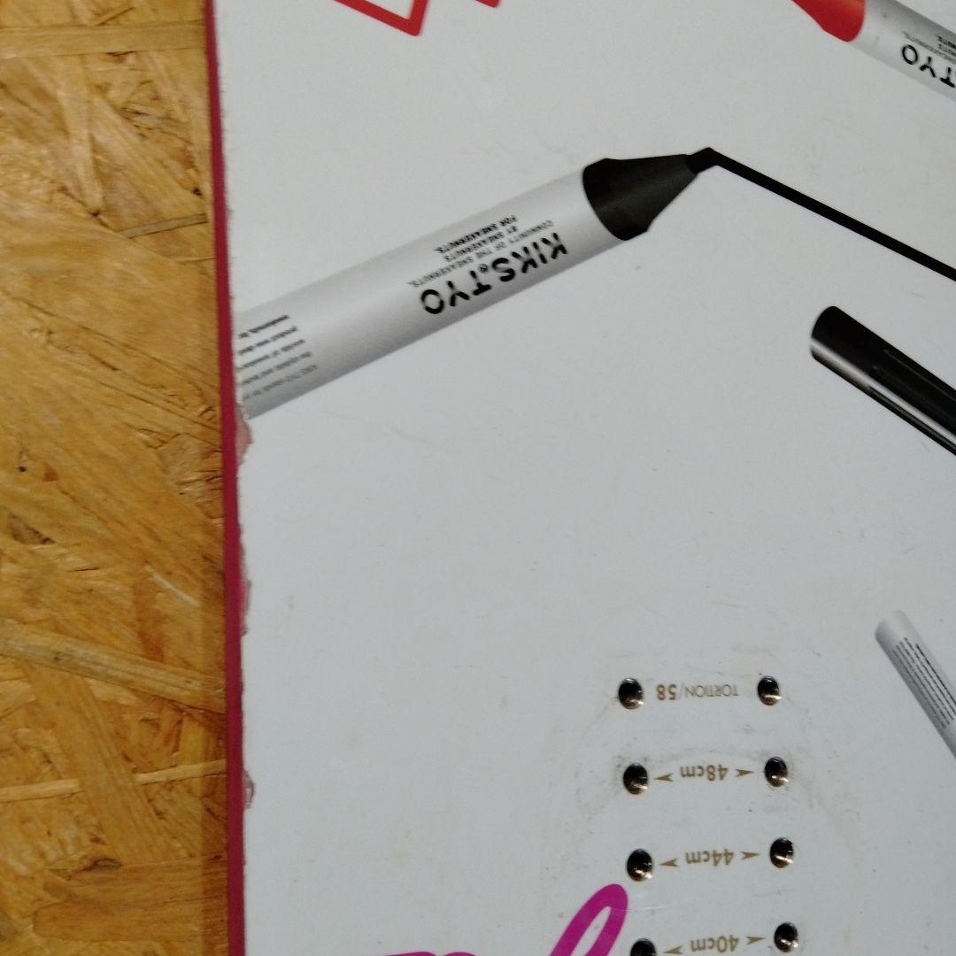 YONEXのKIKS.TYOコラボモデル a2634 - メルカリ