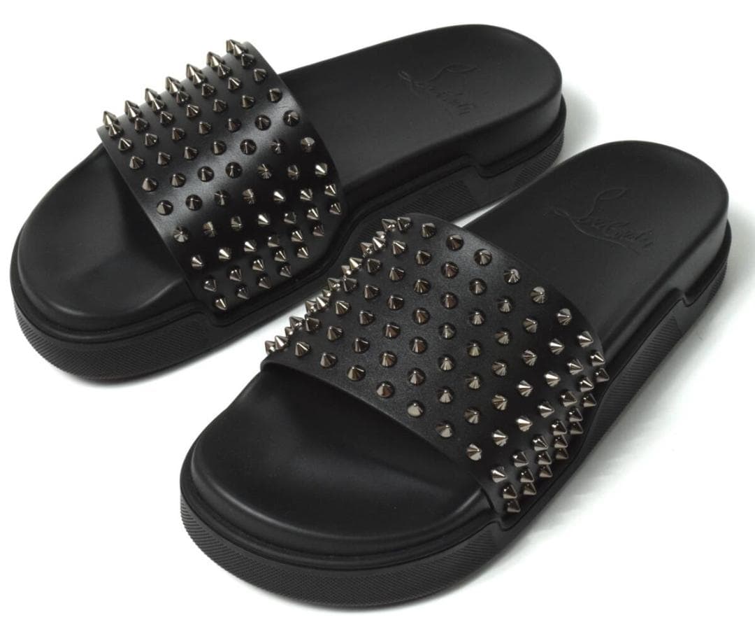 未使用 クリスチャンルブタン スタッズ レザーサンダル 42 POOL FUN