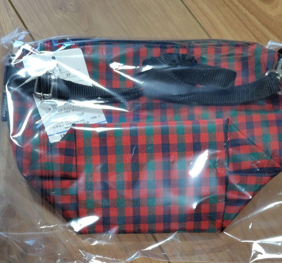 ファミリア 舟形ポシェット 赤チェック♡ - メルカリ