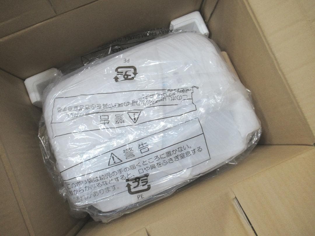 極美品☆シャープ 冷風 衣類乾燥 除湿機 CM-R100-W 　2024年購入