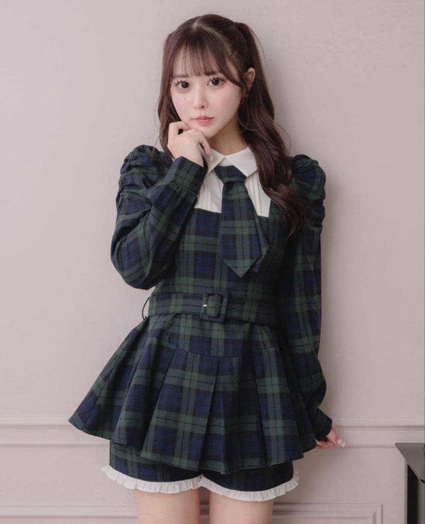 新品】pium ネクタイ付きプリーツセットアップ グリーンチェック