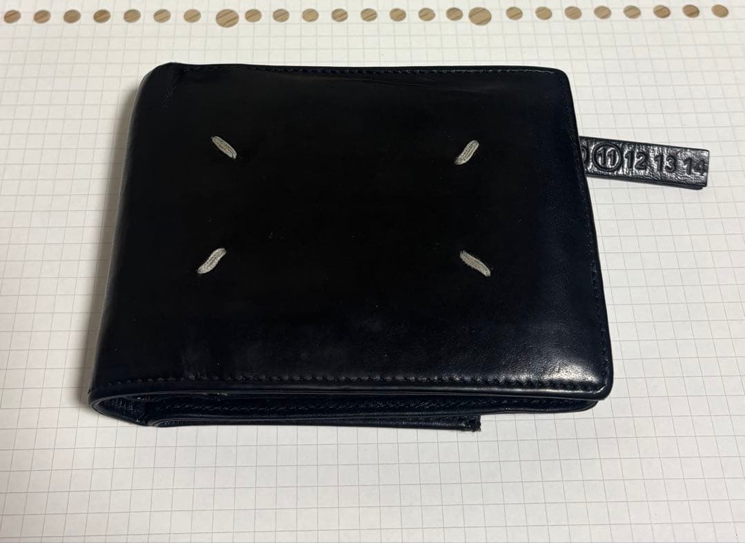 Maison Margiela レザー　財布　マルジェラ Maison Margiela（メゾンマルジェラ） 三つ折り財布 S36UI0416 P4455