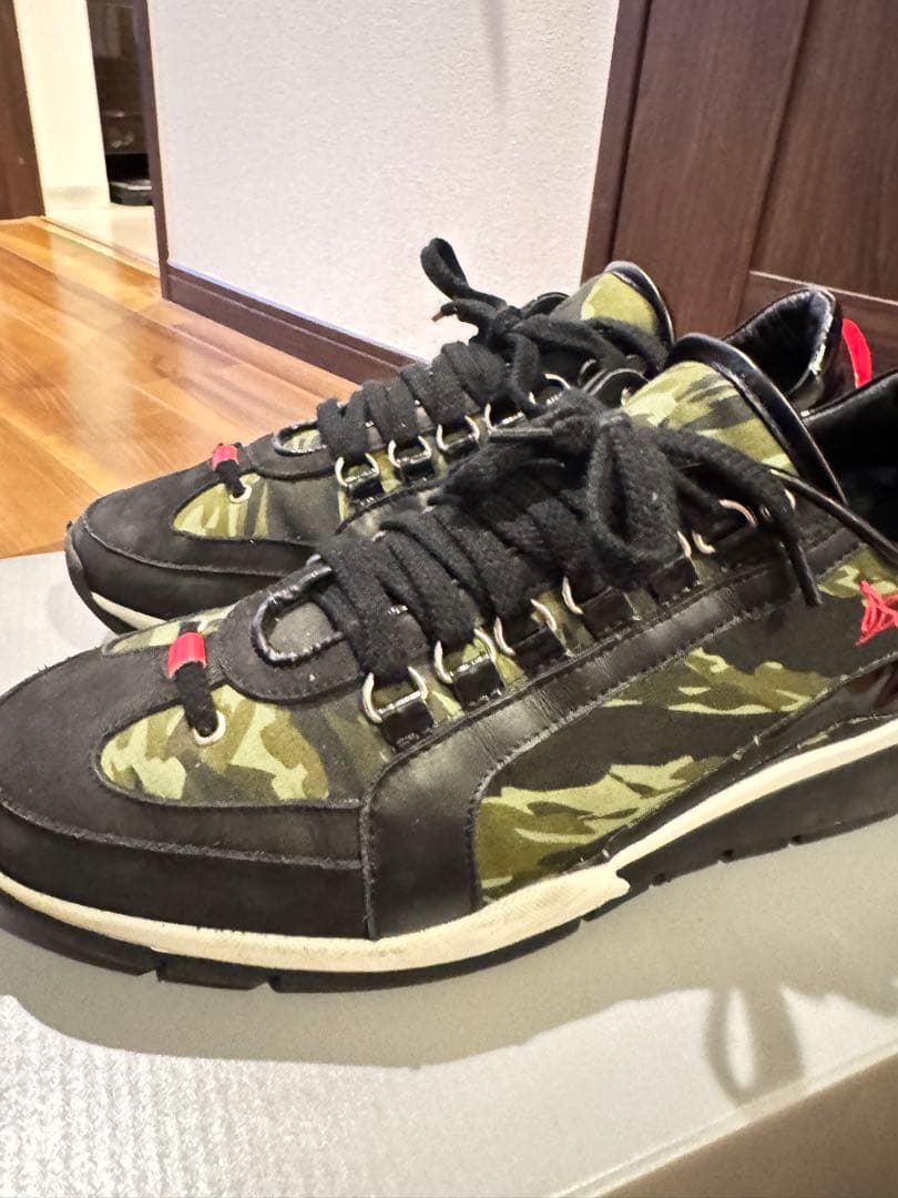サンダー様専用】ディースクエアード 迷彩柄& 1964 ネイビースニーカー