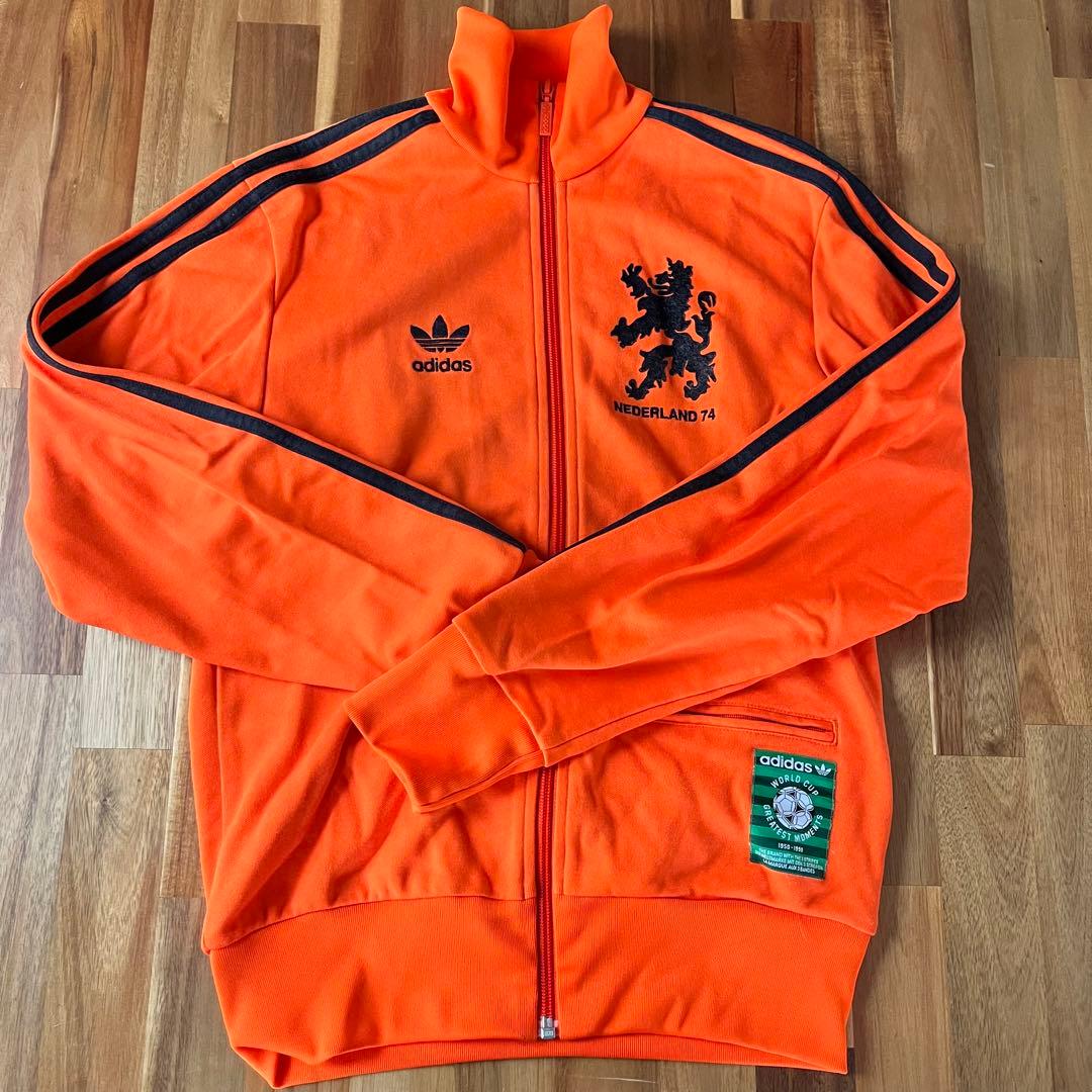 アディダス 74年サッカーオランダ代表モデル - メルカリ
