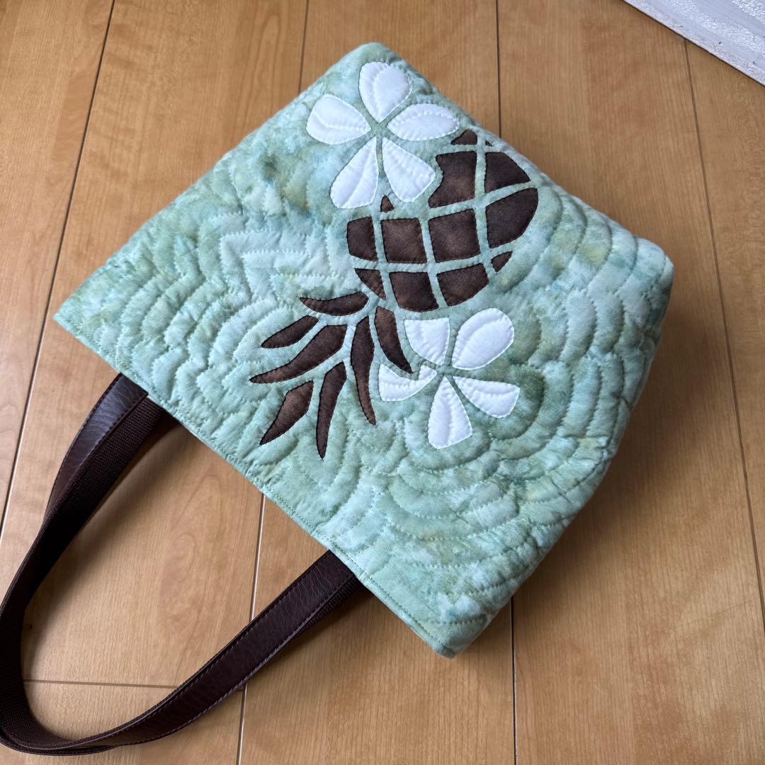 ハワイアンキルト♪ハンドメイドバッグ♪波とプルメリア♪ハワイアン