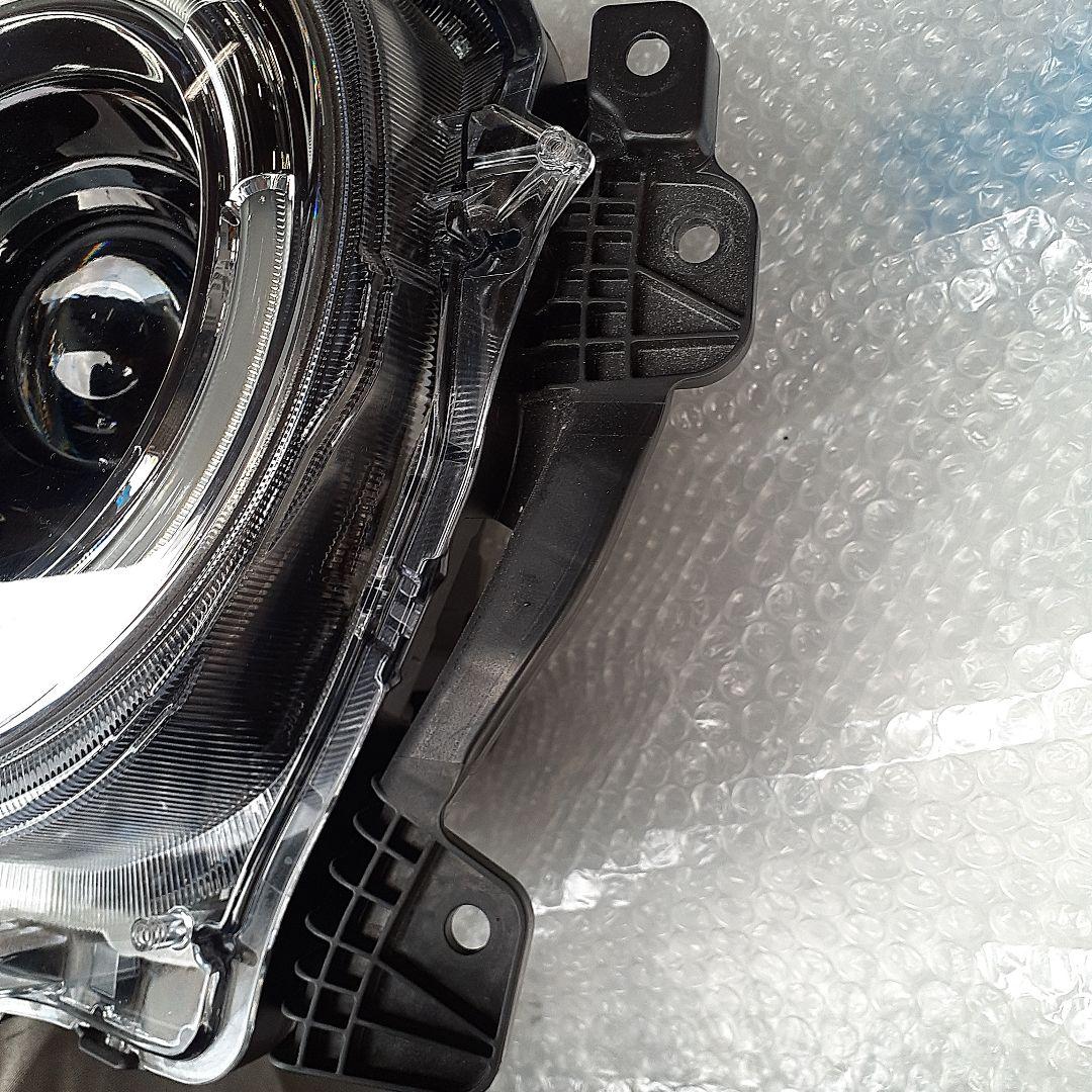 愛車ハスラー　右　ヘッドライト　92 LED