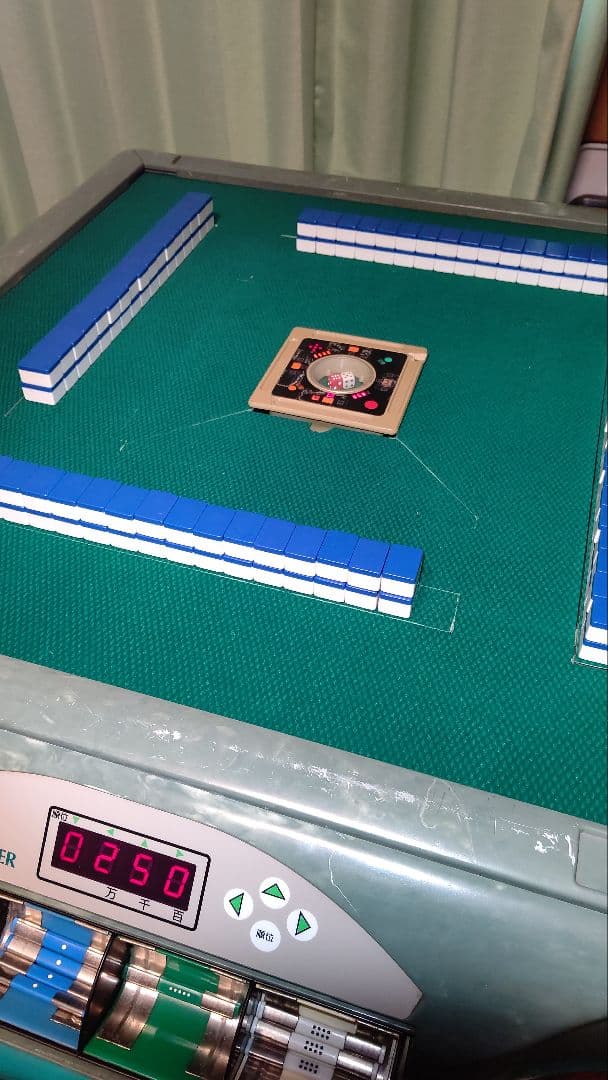 メルカリ】全自動麻雀卓 旧アモス セット 参考出品 GMKC - メルカリ