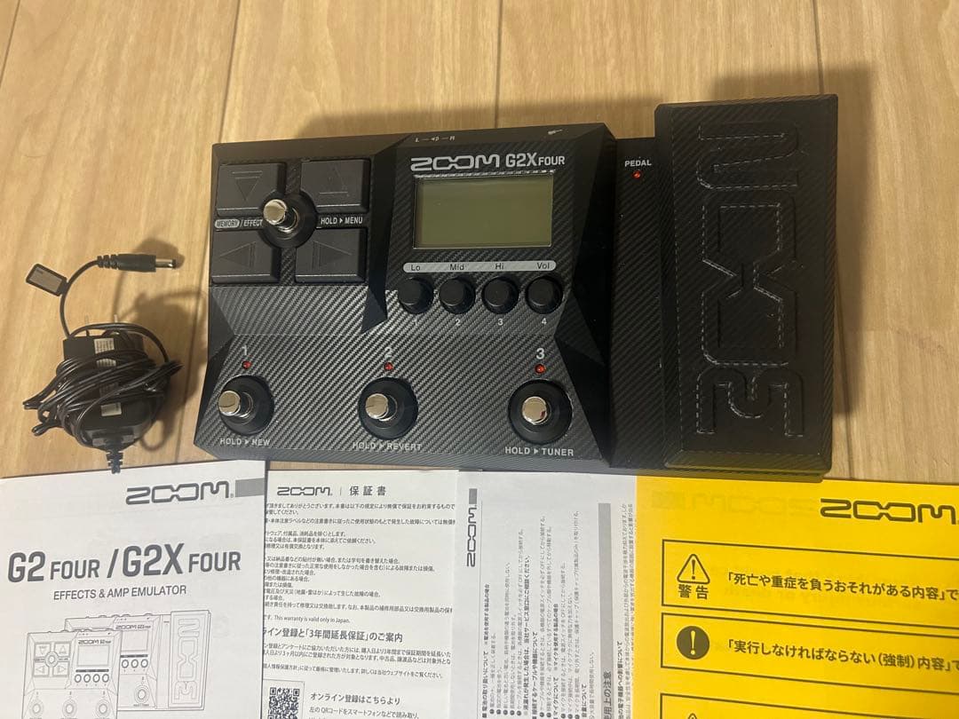 ZOOM G2X FOUR ギターエフェクター - メルカリ