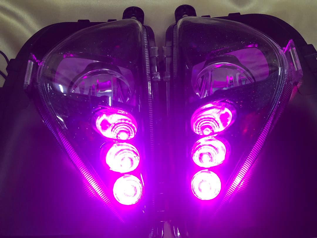 在庫1!プリウス50 ブラック+ラメAP RGBカラーチェンジ　h11バルブ交換