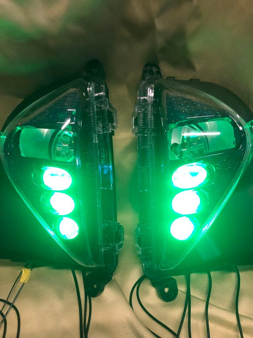 在庫1!プリウス50 ブラック+ラメAP RGBカラーチェンジ　h11バルブ交換