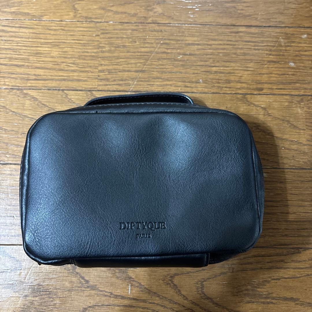 カタール航空 ディプティックポーチ - メルカリ