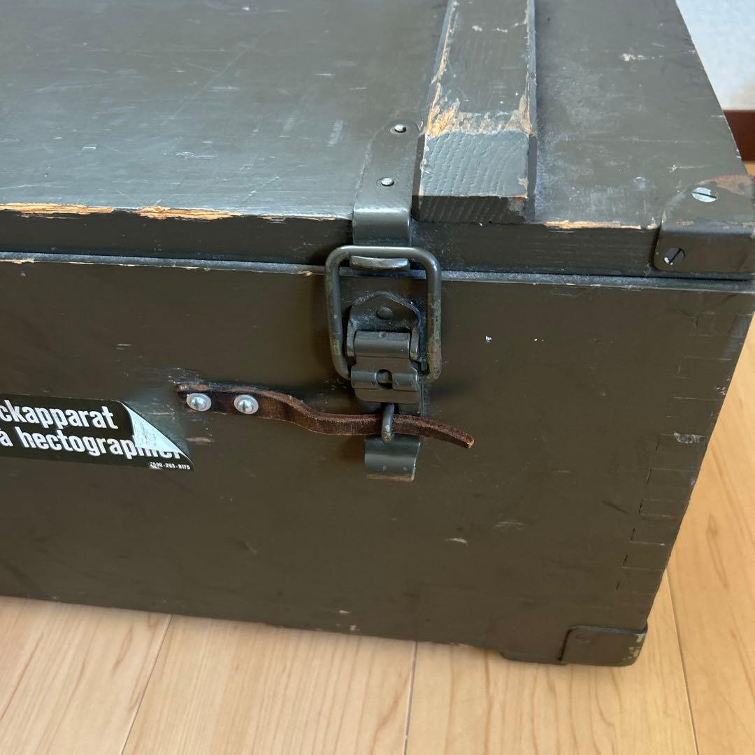 ミリタリーボックス アウトドア 軍もの スイス軍 70年代70sの通販はau