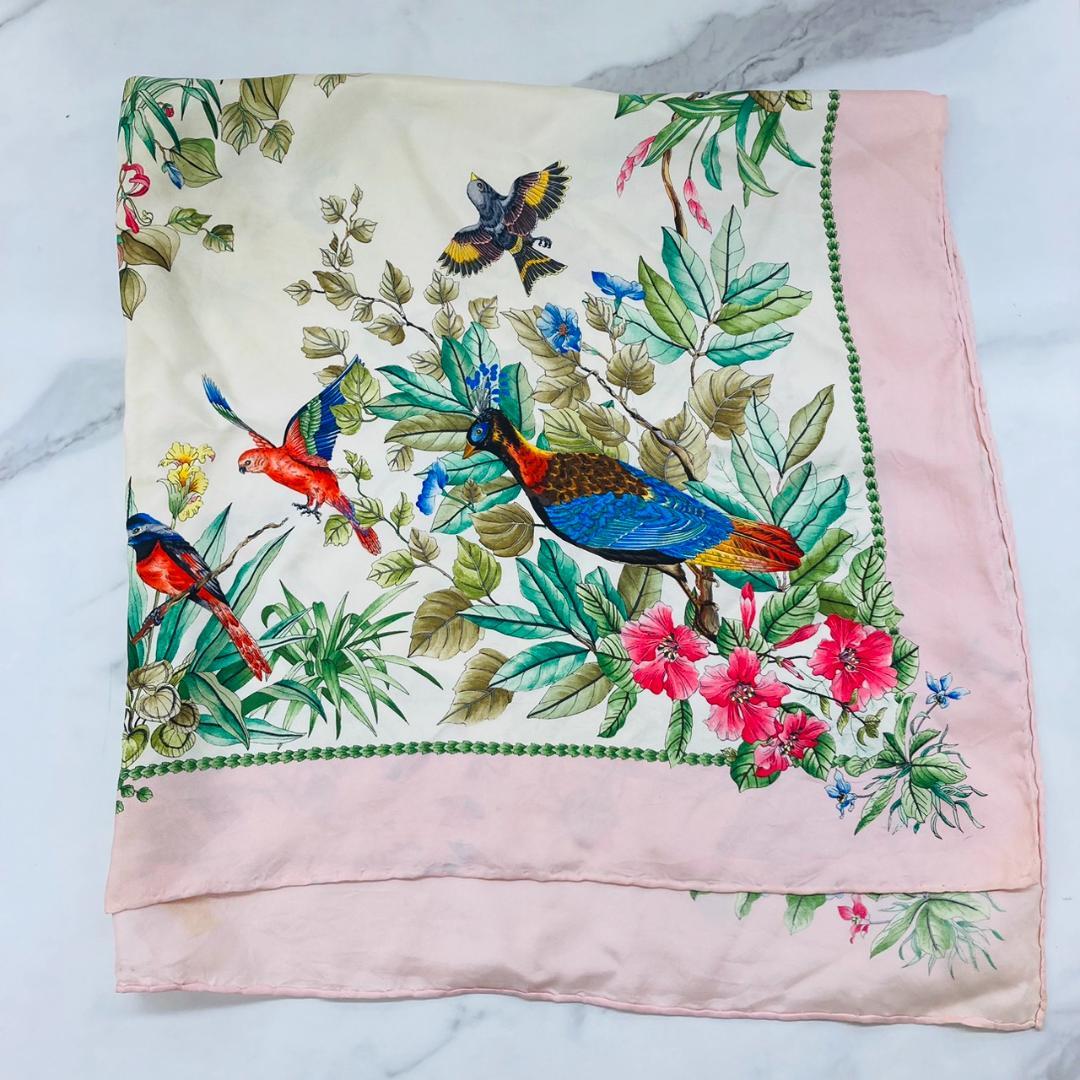 GUCCI 花柄＆鳥シルクスカーフ