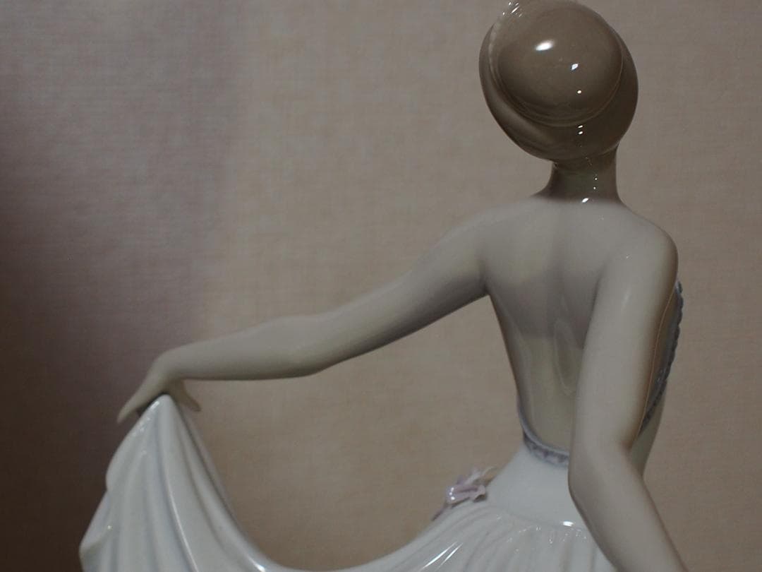 ◆LLADRO リヤドロ 踊る少女 スペシャルバージョン フィギュリン　美品
