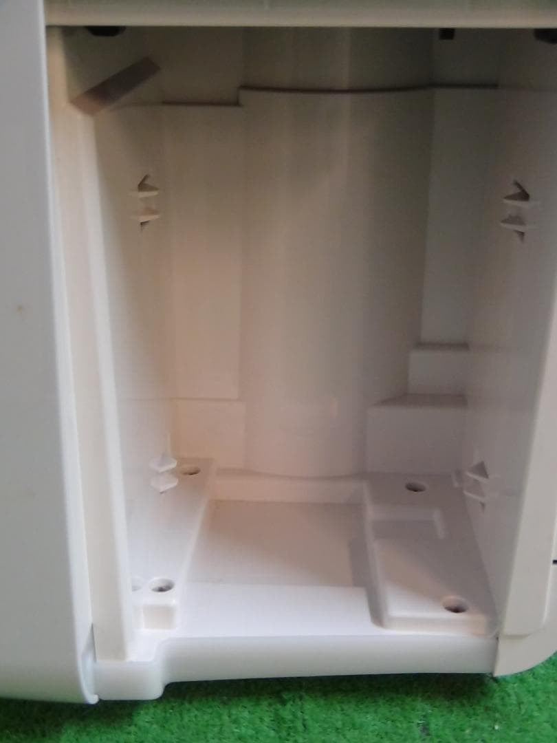 M0★シャープCM-N100-W 冷風衣類乾燥除湿機 プラズマクラスター7000