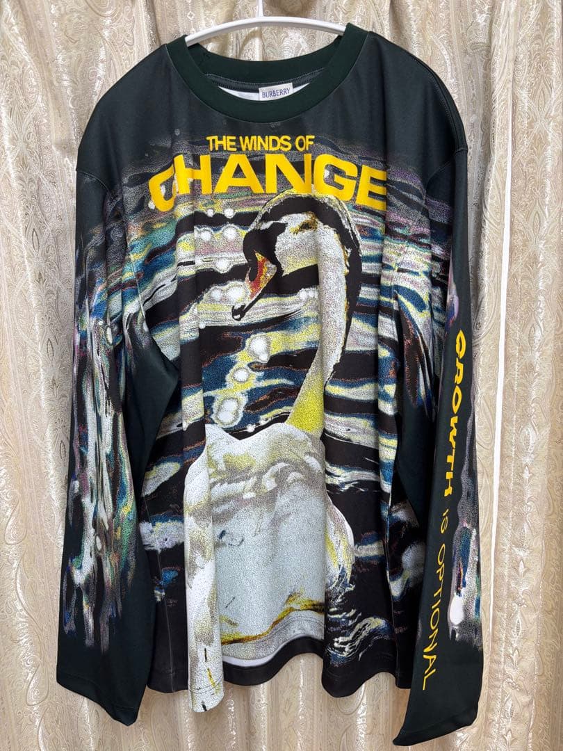 BURBERRY スワン プリント トップ　Lサイズ BURBERRY - BURBERRY スワン プリント トップの通販 by SALE SALE SALE