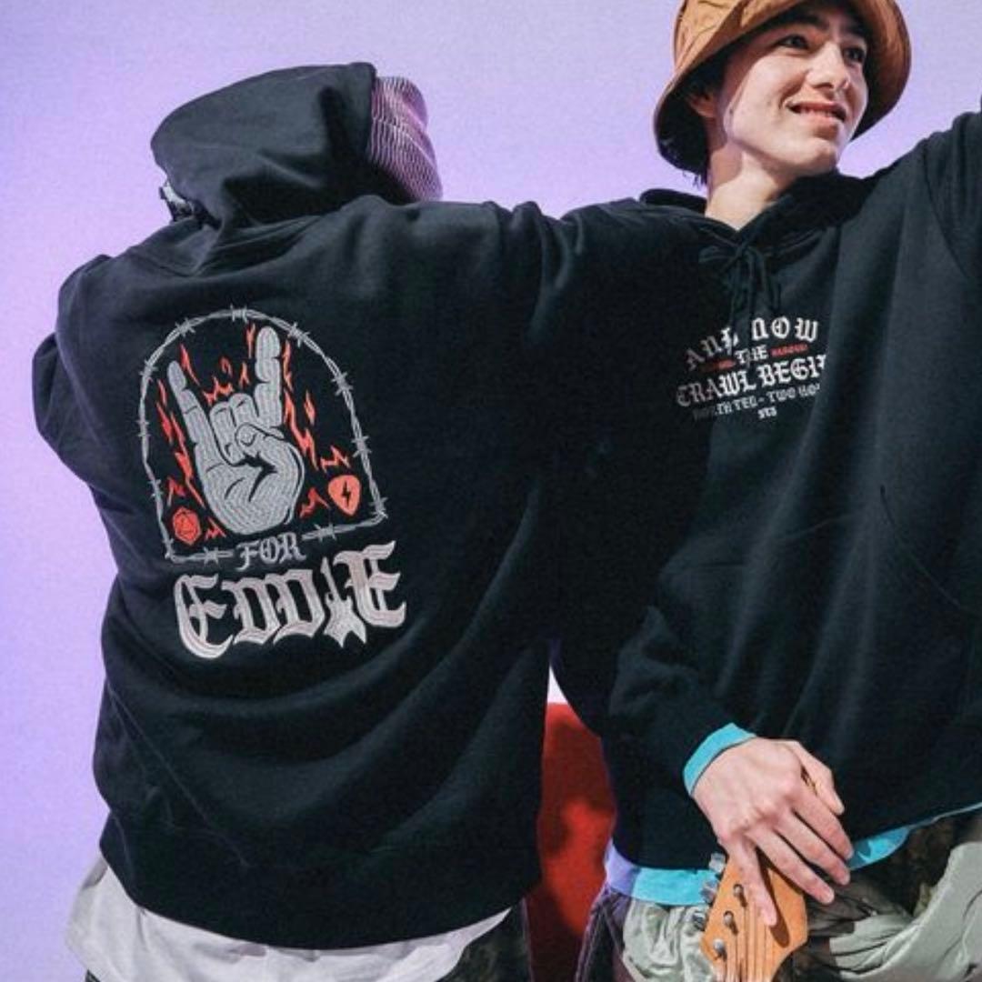 ニコアンド ストレンジャーシングス コラボグラフィックパーカー niko and ｜【STRANGER THINGS】コラボグラフィックパーカー