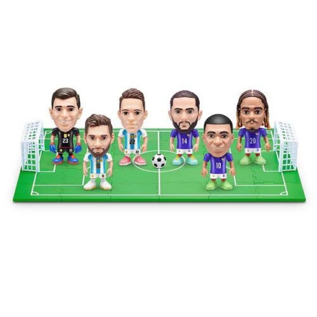 スーパーレア】リオネル・メッシ ZURU FIFA BALLERS 10番 - メルカリ