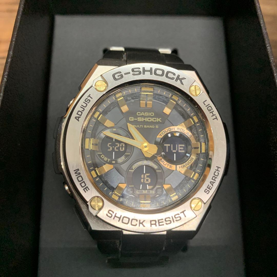 中古　カシオ　ジーショック GST-W110D