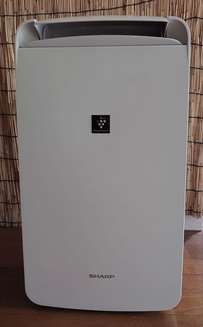 シャープ☆冷風機能付き除湿機☆コンパクトクール☆プラズマクラスター☆2019年製