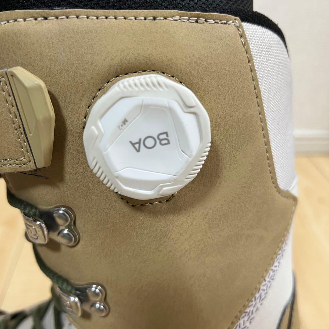 【即日発送】DEELUXE スノボ　D.N.A. 28.0cm 23-24モデル