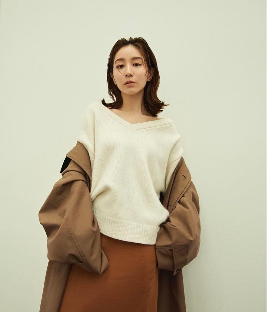 MINAMI TANAKA×CLANE V NECK KNIT 新品未使用 - メルカリ