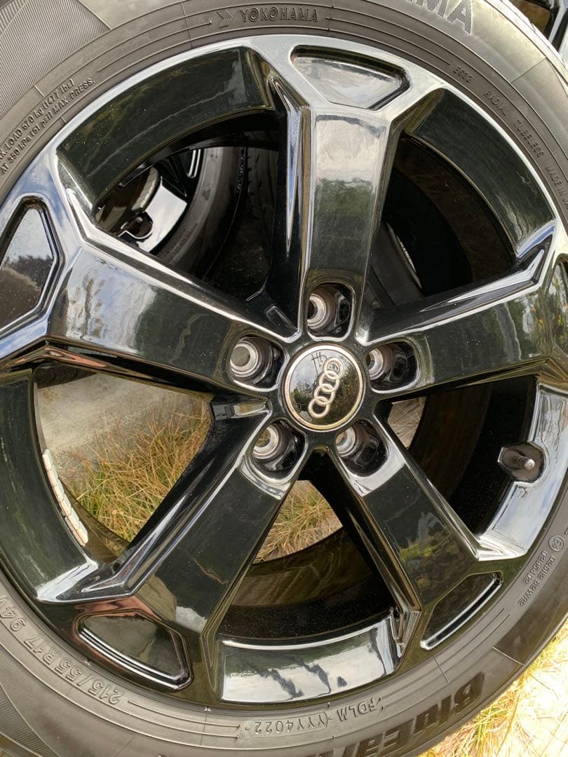 アウディQ2 純正 オプション ホイール17インチ - メルカリ