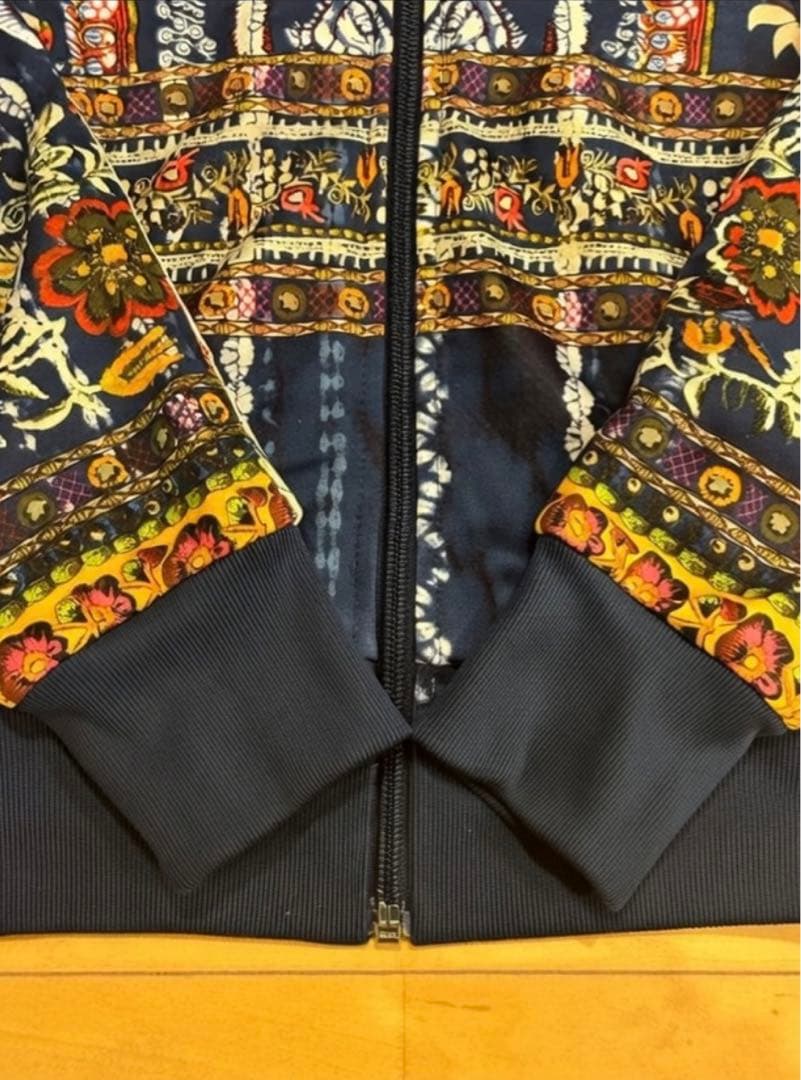 希少 アディダス×ファーム コラボ トラックジャケット 花柄 ボタニカル